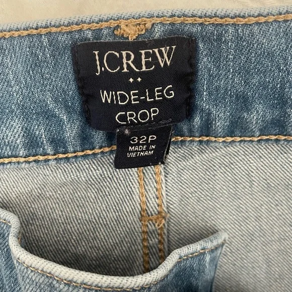 J. Crew wide leg crop denim jean with all day stretch. - Picture 4 of 7